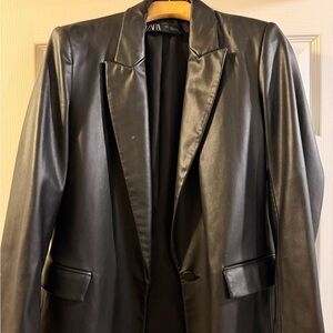 Zara Women's Sleek Black Suit Jacket Pre Loved